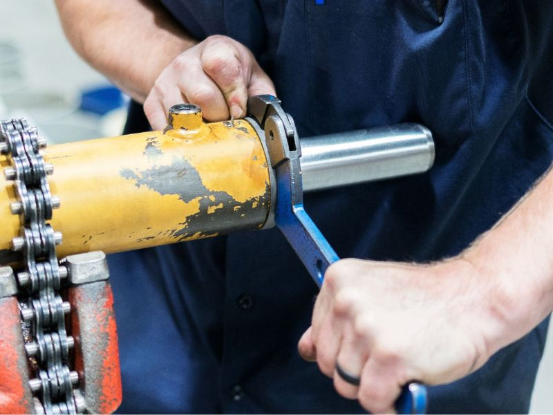 Cách sửa hình trụ thủy lực bị rò rỉ