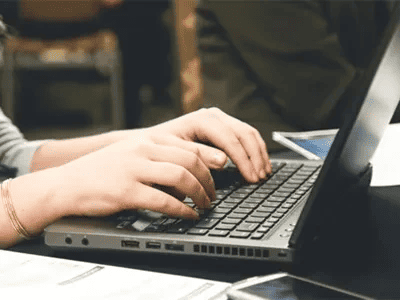 Xi lanh thủy lực tác động đơn trong ngành khai thác mỏ